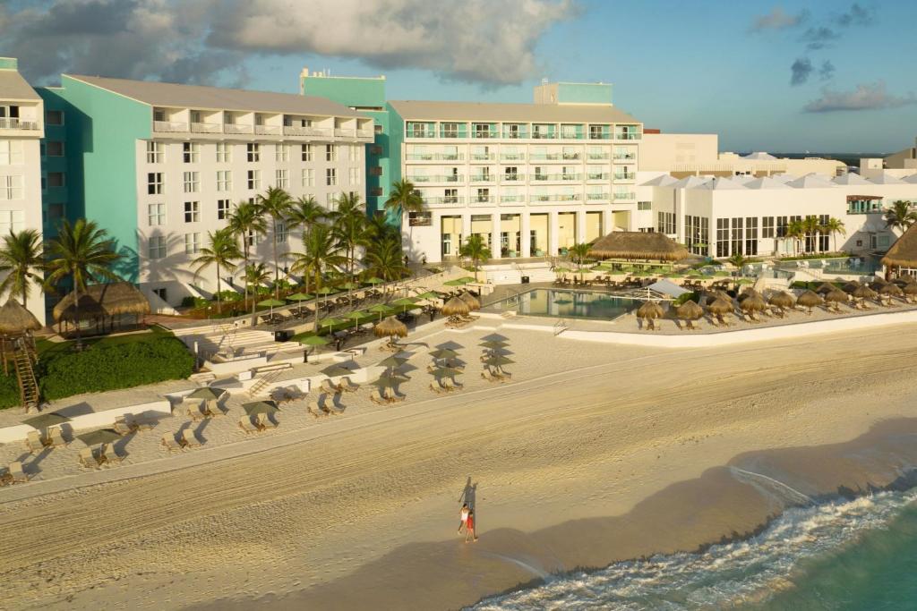 The Westin Resort and Spa Cancun beachfront resort with ocean views, pools, and modern accommodations in Cancun Hotel Zone.